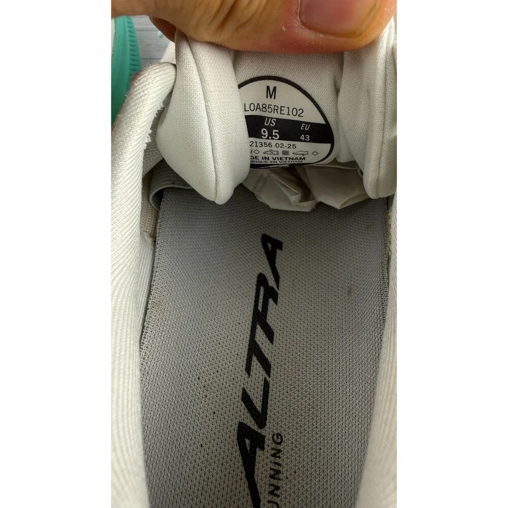 Altra Experience Flow 2 AL0A85RE102 White 9.5D Men's Sneakers Running Shoes #185